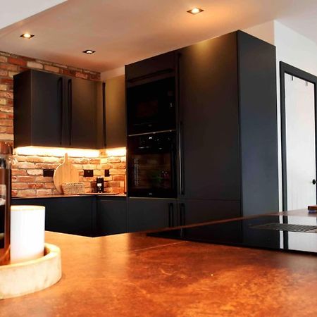 פאלמות' Stunning Waterfront Apartment With Spectacular Views & Parking At 'Captains Loft' מראה חיצוני תמונה